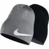 GORRO NIKE REVERSIBLE GRIS/NEGRO